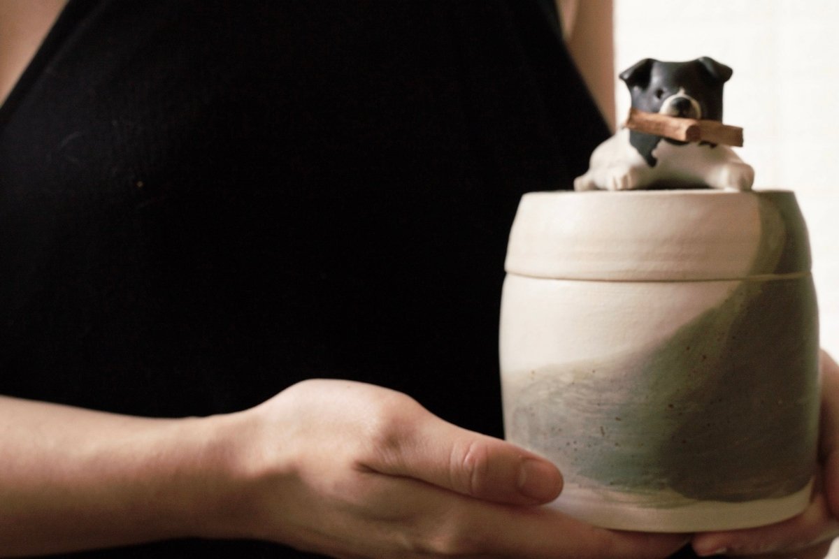 Personalized Pet Keepsake Urn - Pawttery
