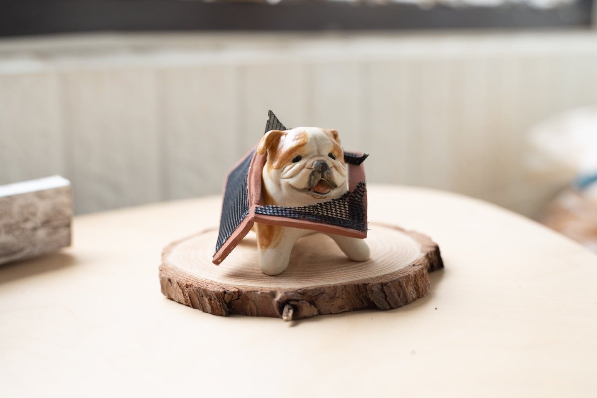 English Bulldog causing trouble - Pawttery