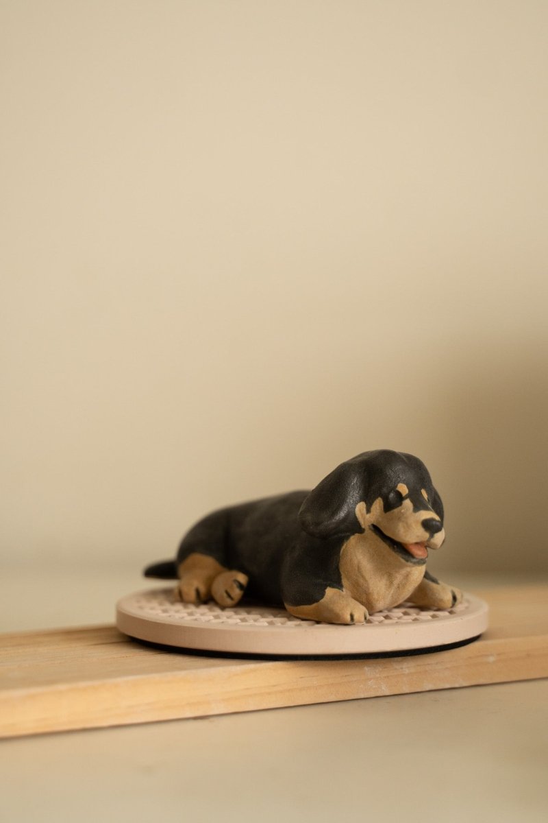Sausage dog & dino buddy - Pawttery